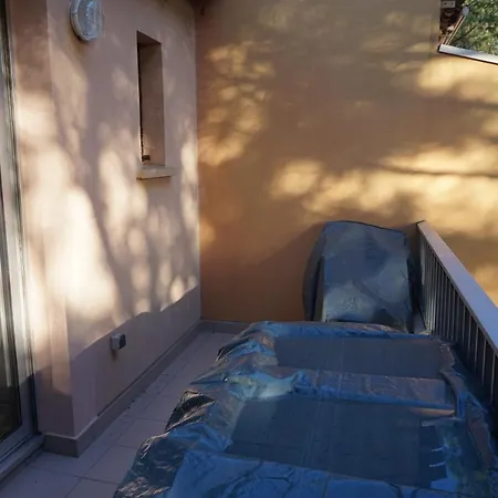 Charmant 2 Chambres Pour 6 Personnes Avec Piscine, Proche Plage Et Commerces - Cap D'agde - Ref: Eur 137h דירה *